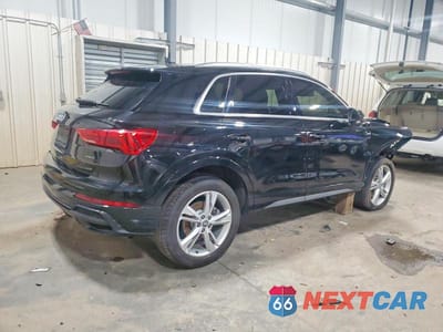 Trzecie zdjęcie samochodu z tyłu: 2020 AUDI Q3 PREMIUM S LINE VIN:WA1DECF35L1012868 - miniatura
