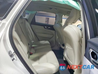 Zdjęcie 11 z 12 samochodu: 2024 VOLVO XC60 ULTIMATE VIN:YV4L12RM7R1873485 - miniatura