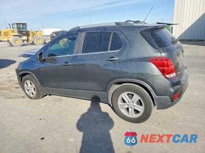 Drugie zdjęcie samochodu z przodu: 2019 CHEVROLET TRAX 1LT VIN:3GNCJLSB4KL137370 - miniatura