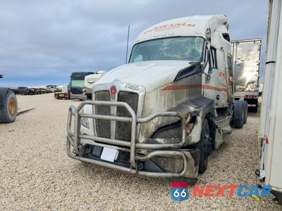 Drugie zdjęcie samochodu z przodu: 2023 KENWORTH T680 SEMI TRUCK VIN:1XKYD49X0PJ236932 - miniatura