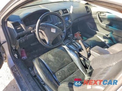 Zdjęcie 8 z 12 samochodu: 2004 HONDA ACCORD EX VIN:1HGCM82684A017700 - miniatura