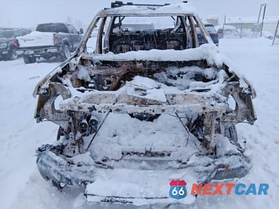 Piąte zdjęcie samochodu w środku: 2022 GMC SIERRA K1500 SLE VIN:3GTPUBEK1NG622781 - miniatura