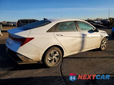 Trzecie zdjęcie samochodu z tyłu: 2024 HYUNDAI ELANTRA SE VIN:KMHLL4DGXRU828030 - miniatura