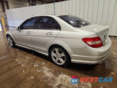 Drugie zdjęcie samochodu z przodu: 2011 MERCEDES-BENZ C 300 4MATIC VIN:WDDGF8BB5BR135392 - miniatura