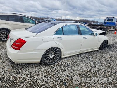 Trzecie zdjęcie samochodu z tyłu: 2012 MERCEDES-BENZ S 550 4MATIC VIN:WDDNG9EB6CA436730 - miniatura