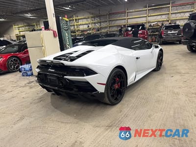 Czwarte zdjęcie samochodu z boku: 2020 LAMBORGHINI HURACAN EVO VIN:ZHWUT4ZF0LLA13660 - miniatura