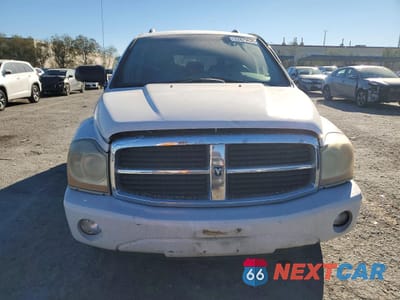 Piąte zdjęcie samochodu w środku: 2004 DODGE DURANGO LIMITED VIN:1D8HD58D24F177004 - miniatura