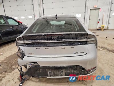 Zdjęcie 6 z 12 samochodu: 2024 TOYOTA PRIUS PRIME VIN:JTDACACU7R3036084 - miniatura