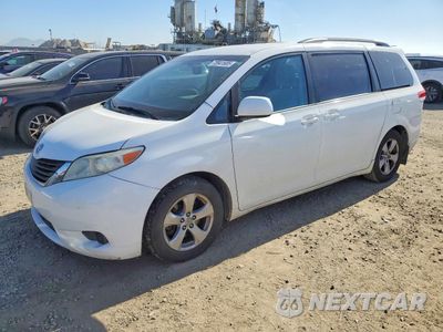 2013 TOYOTA SIENNA LE 5TDKK3DC6DS359395 - główne zdjęcie licytacji z USA - miniatura