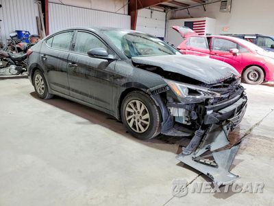 Czwarte zdjęcie samochodu z boku: 2020 HYUNDAI ELANTRA SE VIN:5NPD74LF7LH558455 - miniatura