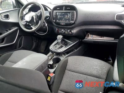 Zdjęcie 8 z 12 samochodu: 2025 KIA SOUL LX VIN:KNDJ23AU7S7965689 - miniatura