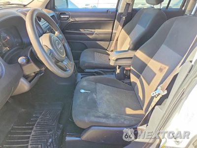 Zdjęcie 7 z 14 samochodu: 2016 JEEP PATRIOT SPORT VIN:1C4NJPBB3GD574539 - miniatura