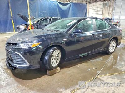 2024 TOYOTA CAMRY LE 4T1C11AK6RU192655 - główne zdjęcie licytacji z USA - miniatura