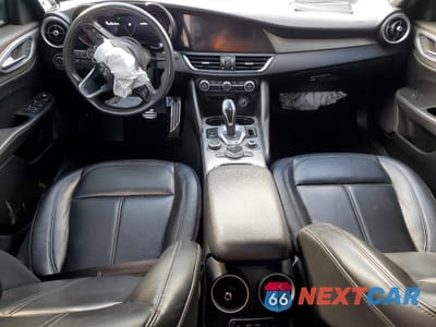 Zdjęcie 8 z 13 samochodu: 2024 ALFA ROMEO GIULIA TI VIN:ZARFAMBN4R7679997 - miniatura