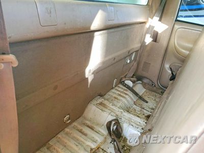 Zdjęcie 10 z 13 samochodu: 2003 TOYOTA TUNDRA VIN:5TBJN32143S344874 - miniatura