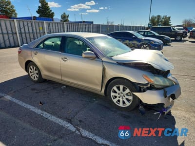 Czwarte zdjęcie samochodu z boku: 2007 TOYOTA CAMRY BASE VIN:4T1BB46K87U012611 - miniatura