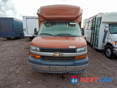 Piąte zdjęcie samochodu w środku: 2020 CHEVROLET EXPRESS G4500 SHUTTLE BUS VIN:1HA6GUBB4LN005572 - miniatura