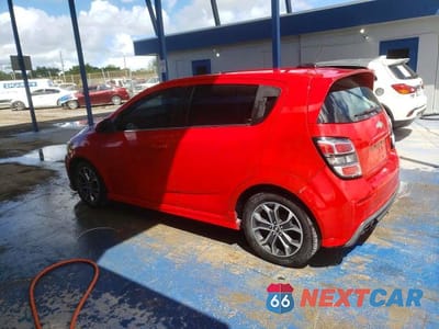 Drugie zdjęcie samochodu z przodu: 2017 CHEVROLET SONIC LT VIN:1G1JD6SB5H4142044 - miniatura