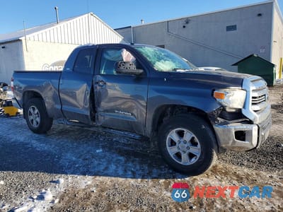 Czwarte zdjęcie samochodu z boku: 2016 TOYOTA TUNDRA SR5 VIN:5TFUY5F11GX492501 - miniatura