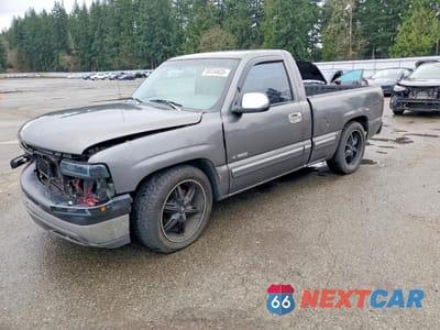 1999 CHEVROLET SILVERADO C1500 1GCEC14T5XZ131597 - główne zdjęcie licytacji z USA - miniatura