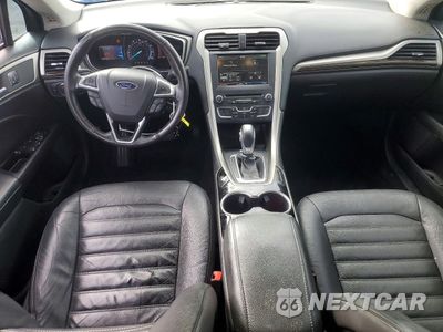 Zdjęcie 8 z 12 samochodu: 2016 FORD FUSION SE VIN:3FA6P0HD1GR240347 - miniatura