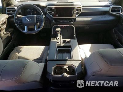 Zdjęcie 8 z 12 samochodu: 2025 TOYOTA TUNDRA CREWMAX SR VIN:5TFLA5DB1SX284459 - miniatura