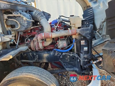 Zdjęcie 7 z 10 samochodu: 2015 KENWORTH CONSTRUCTION T680 VIN:1XKYA48X0FJ403489 - miniatura