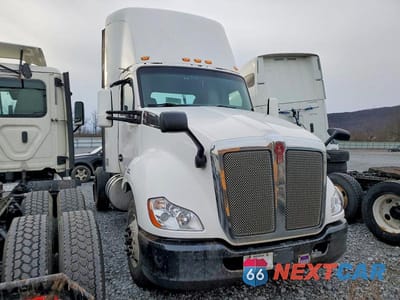 2016 KENWORTH CONSTRUCTION T680 1XKYA48X3GJ119209 - główne zdjęcie licytacji z USA - miniatura