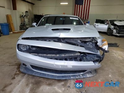 Piąte zdjęcie samochodu w środku: 2021 DODGE CHALLENGER R/T VIN:2C3CDZBT1MH546633 - miniatura