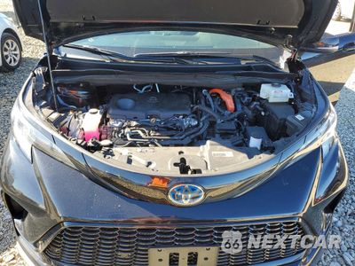 Zdjęcie 12 z 13 samochodu: 2025 TOYOTA SIENNA XSE VIN:5TDCSKFC5SS180774 - miniatura