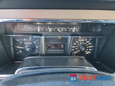 Zdjęcie 9 z 13 samochodu: 2014 LINCOLN NAVIGATOR L VIN:5LMJJ3J56EEL02764 - miniatura