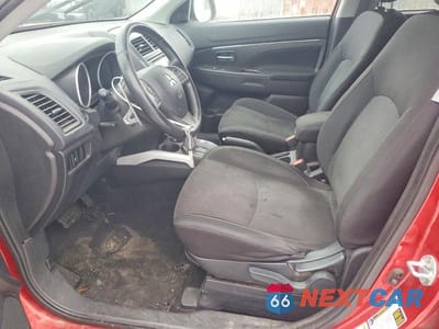 Zdjęcie 7 z 12 samochodu: 2014 MITSUBISHI RVR GT VIN:4A4AJ4AU4EE604860 - miniatura