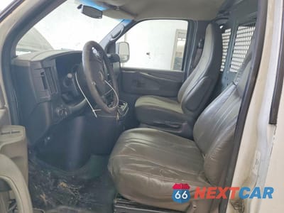 Zdjęcie 7 z 13 samochodu: 2010 CHEVROLET EXPRESS G1500 VIN:1GCUGADX9A1151201 - miniatura