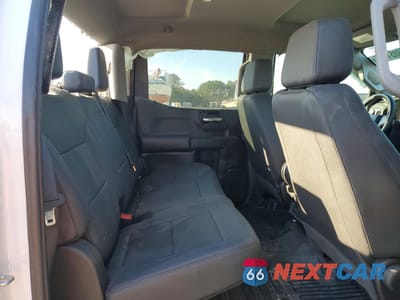 Zdjęcie 10 z 12 samochodu: 2024 CHEVROLET SILVERADO K1500 VIN:3GCPDAEK3RG181882 - miniatura