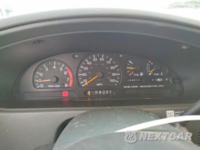 Zdjęcie 9 z 14 samochodu: 2000 NISSAN QUEST SE VIN:4N2XN11T8YD823999 - miniatura