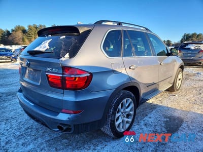 Trzecie zdjęcie samochodu z tyłu: 2013 BMW X5 XDRIVE35I VIN:5UXZV4C51D0E07307 - miniatura