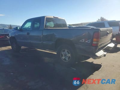 Drugie zdjęcie samochodu z przodu: 2000 CHEVROLET SILVERADO K1500 VIN:2GCEK19V7Y1120415 - miniatura