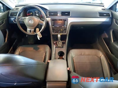 Zdjęcie 8 z 12 samochodu: 2015 VOLKSWAGEN PASSAT S VIN:1VWAT7A33FC096093 - miniatura
