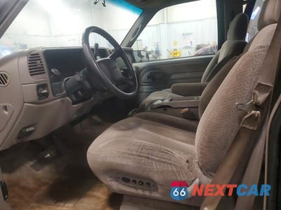 Zdjęcie 7 z 12 samochodu: 1999 GMC YUKON VIN:1GKEK13R0XJ795799 - miniatura