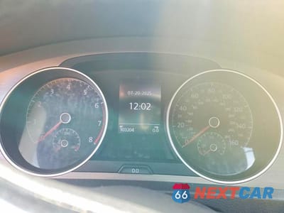 Zdjęcie 9 z 12 samochodu: 2016 VOLKSWAGEN GOLF S VIN:3VW217AU8GM020145 - miniatura
