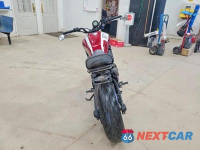 Czwarte zdjęcie samochodu z boku: 2018 YAMAHA XSR700 VIN:JYARM21E0JA000704 - miniatura