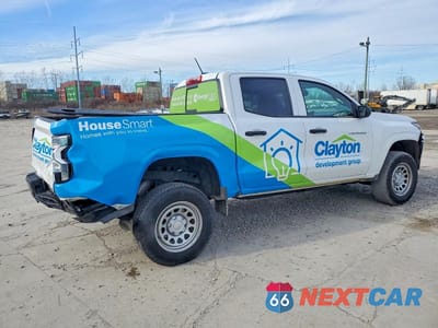 Trzecie zdjęcie samochodu z tyłu: 2025 CHEV COLORADO VIN:1GCPTBEK6S1117624 - miniatura