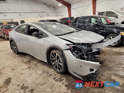 Czwarte zdjęcie samochodu z boku: 2024 TOYOTA PRIUS PRIME VIN:JTDACACU7R3036084 - miniatura