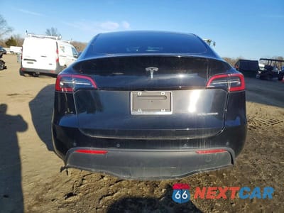 Zdjęcie 6 z 11 samochodu: 2022 TESLA MODEL Y VIN:7SAYGDEE8NF376032 - miniatura