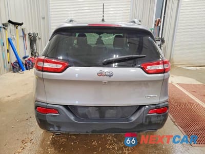 Zdjęcie 6 z 12 samochodu: 2015 JEEP CHEROKEE LATITUDE VIN:1C4PJLCB0FW732662 - miniatura