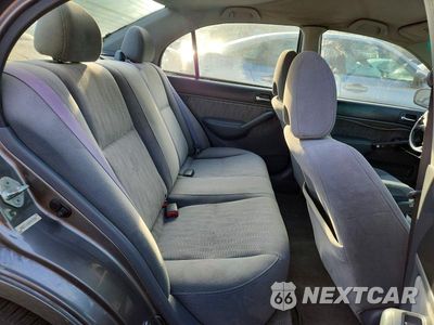 Zdjęcie 10 z 11 samochodu: 2005 HONDA CIVIC LX VIN:2HGES16565H584384 - miniatura