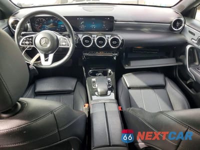 Zdjęcie 8 z 12 samochodu: 2019 MERCEDES-BENZ A 220 4MATIC VIN:WDD3G4FBXKW001560 - miniatura
