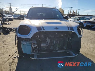 Piąte zdjęcie samochodu w środku: 2019 MINI COOPER COUNTRYMAN VIN:WMZYS7C53K3F44672 - miniatura
