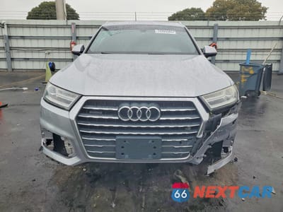 Piąte zdjęcie samochodu w środku: 2018 AUDI Q7 PREMIUM PLUS VIN:WA1LHAF70JD003808 - miniatura