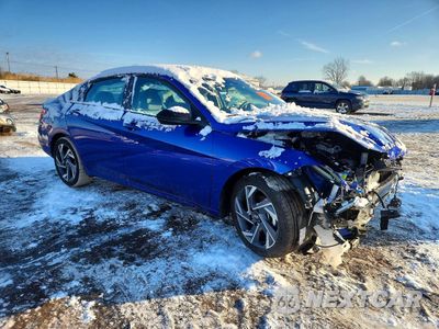 Czwarte zdjęcie samochodu z boku: 2025 HYUNDAI ELANTRA SEL SPORT VIN:KMHLM4DG3SU065013 - miniatura